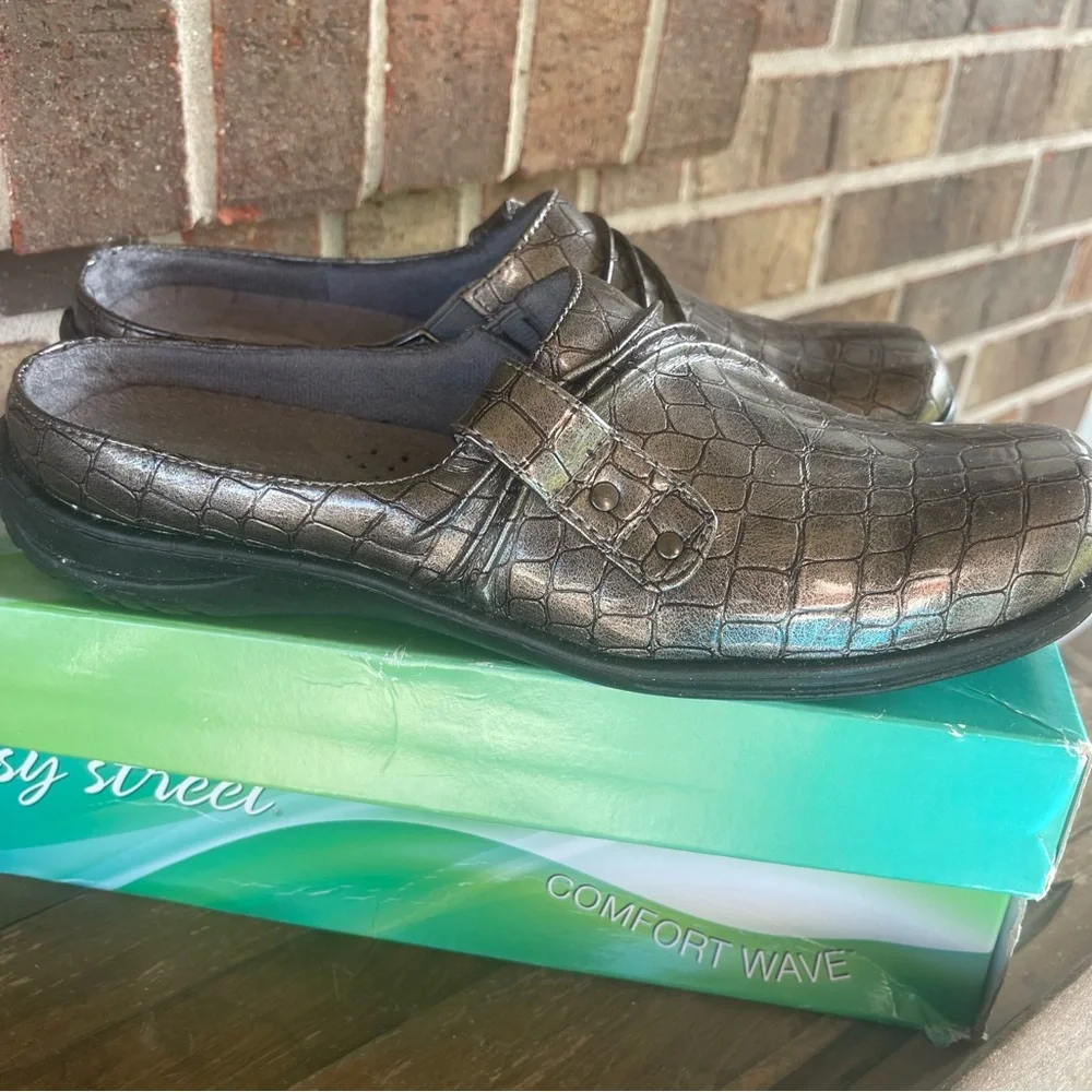 Easy Street‎ Flats Pewter Croc Holly Size 9 sb4